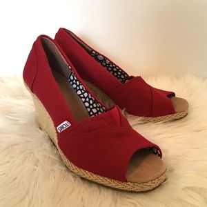 Toms Red Canvas Open Toe Wedge Espadrilles Size 8